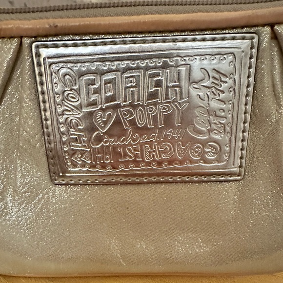 Coach Poppy Cream and Tan Satin Leather Wristlet - Picture 5 of 11